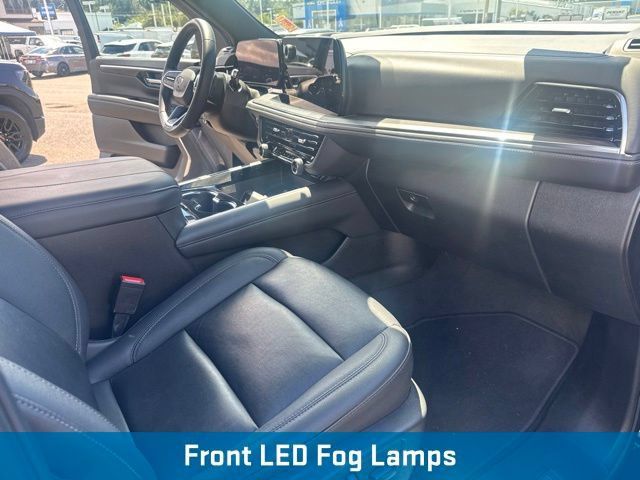 Used 2025 Chevrolet Suburban Z71 AWD/4WD image 20