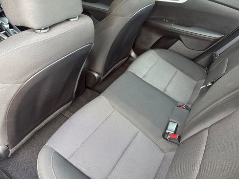 Used 2023 Kia Forte LXS FWD image 13