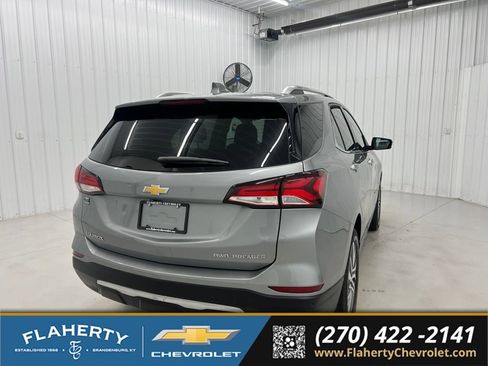 Used 2023 Chevrolet Equinox Premier AWD/4WD image 3