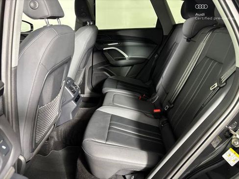Used 2025 Audi Q5 Premium w/ Convenience Package AWD/4WD image 31