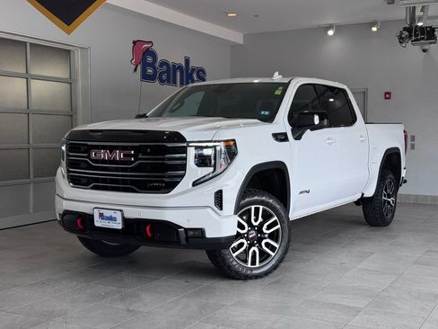 Certified 2025 GMC Sierra 1500 AT4 w/ AT4 Premium Package AWD/4WD image 2