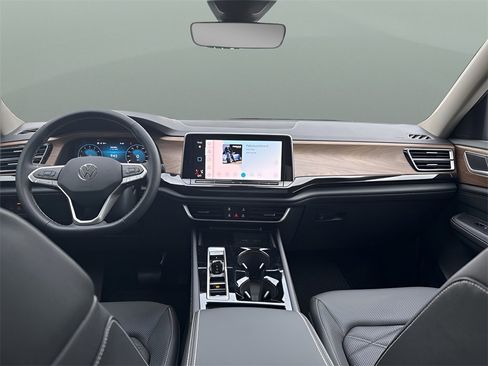 New 2026 Volkswagen Atlas SE image 25