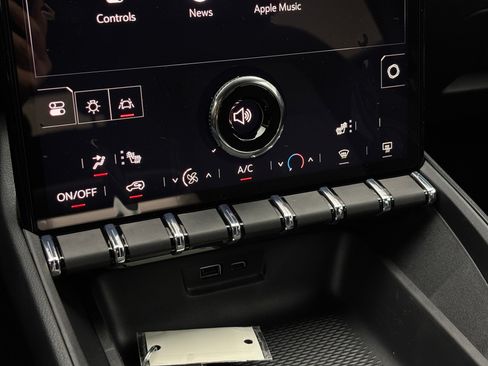 New 2027 GMC Terrain Elevation FWD image 24
