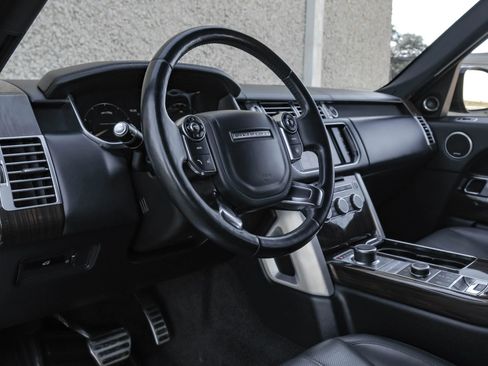 Used 2013 Land Rover Range Rover Supercharged image 3