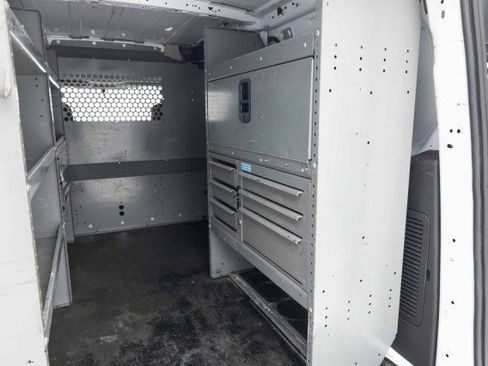 Used 2016 Ford Transit Connect XL image 32