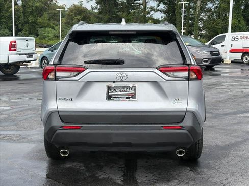 Used 2025 Toyota RAV4 XLE AWD/4WD image 29
