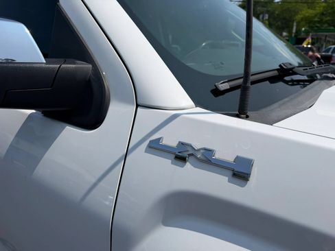 Used 2015 GMC Sierra 2500 SLT w/ Driver Alert Package AWD/4WD image 40
