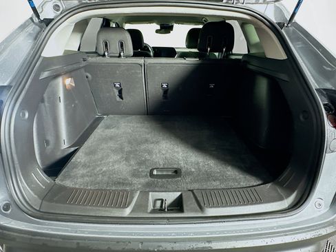 Used 2025 Chevrolet Trax LS image 27