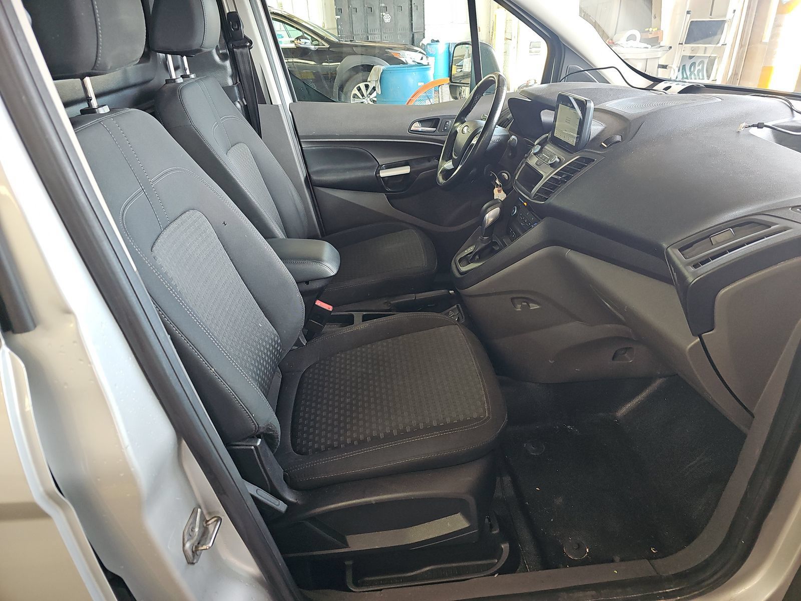 Used 2019 Ford Transit Connect XLT FWD image 12