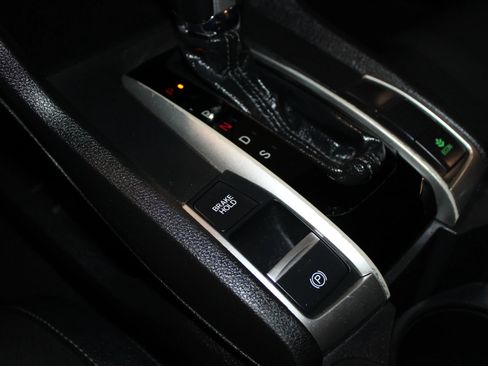 Used 2019 Honda Civic Sport image 17