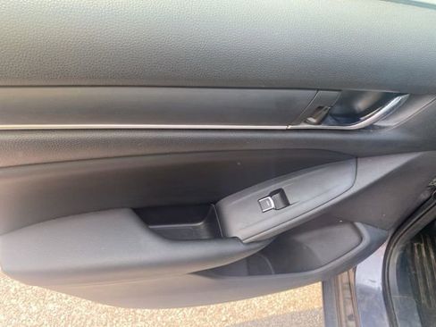 Used 2019 Honda Accord Sport image 12