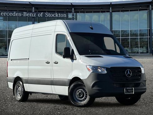 New 2025 Mercedes-Benz Sprinter 2500 image 2
