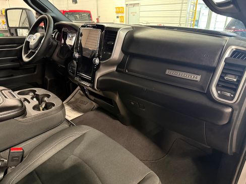 Certified 2025 RAM 2500 Big Horn AWD/4WD image 7