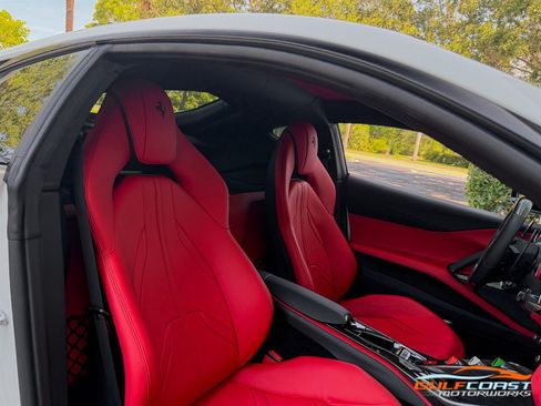 Used 2019 Ferrari 812 Superfast RWD image 26