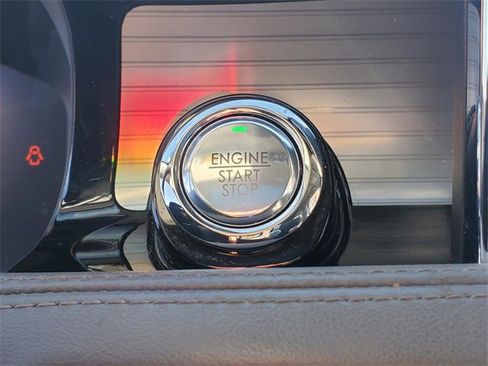 Used 2022 Lincoln Corsair Reserve w/ Equipment Group 201A image 21