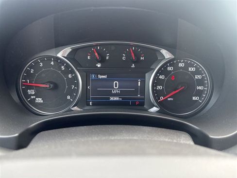 Used 2023 GMC Terrain SLE FWD image 11