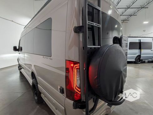 Used 2025 Mercedes-Benz Sprinter 3500 image 38