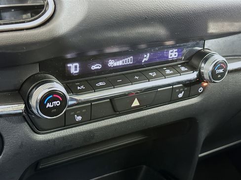 Used 2025 MAZDA CX-30 AWD 2.5 S w/ Preferred Package image 24