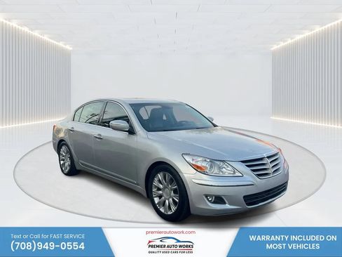 Used 2009 Hyundai Genesis 3.8 w/ Technology Pkg 4 RWD image 3