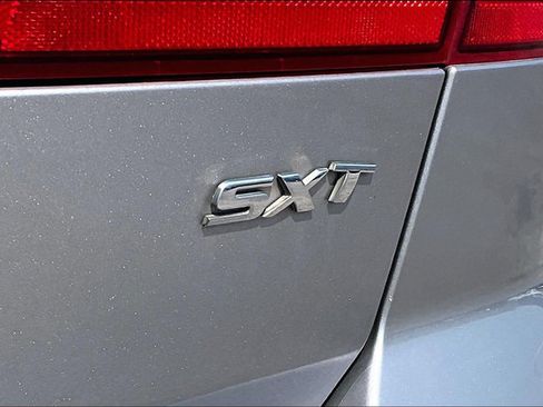 Used 2015 Dodge Journey SXT w/ Flexible Seating Group FWD image 35