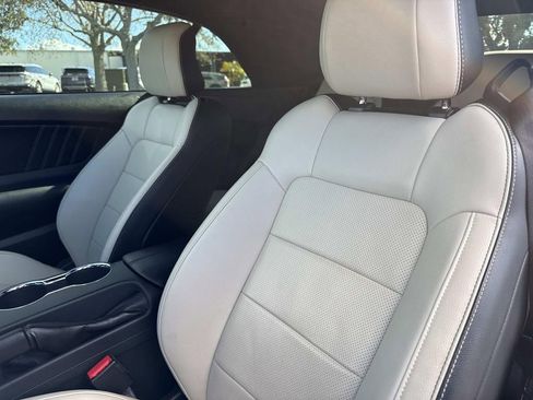 Used 2016 Ford Mustang GT Premium image 15