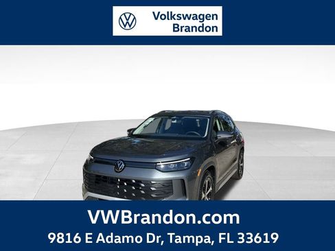 New 2026 Volkswagen Tiguan SE image 1