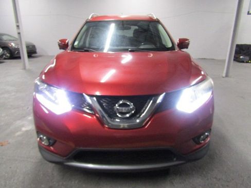 Used 2016 Nissan Rogue SL image 3