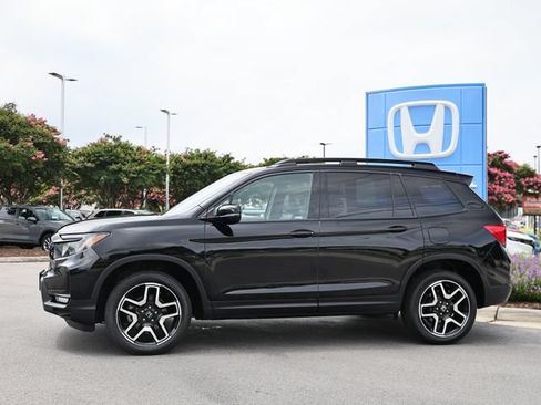 Used 2023 Honda Passport Elite image 4