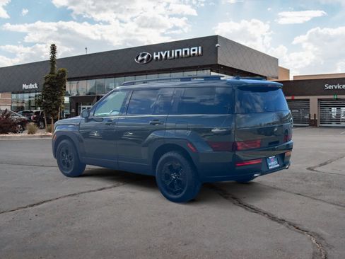 Used 2025 Hyundai Santa Fe XRT image 3