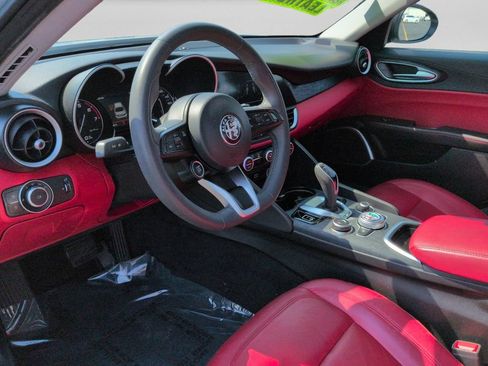 Used 2020 Alfa Romeo Giulia AWD w/ Nero Edizione image 14