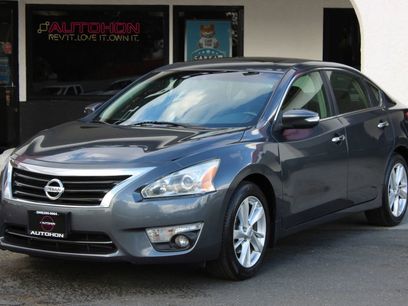 Used 2013 Nissan Altima 2.5 SV w/ 2.5SV Convenience Pkg