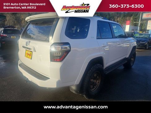 Used 2024 Toyota 4Runner SR5 image 5