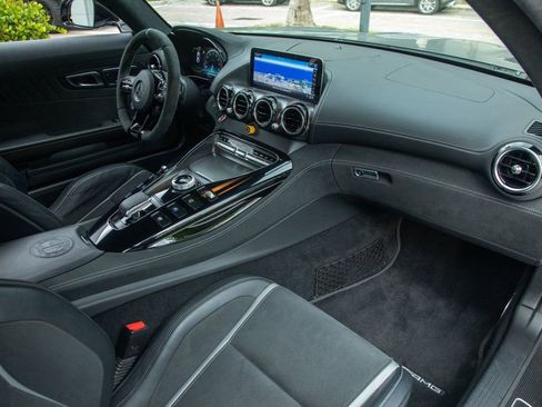 Used 2020 Mercedes-Benz AMG GT R image 51