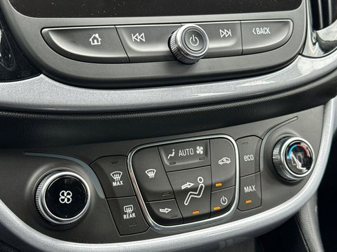 Used 2018 Chevrolet Volt LT image 21