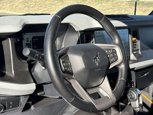 Used 2022 Ford Bronco Badlands w/ Sasquatch Package image 31