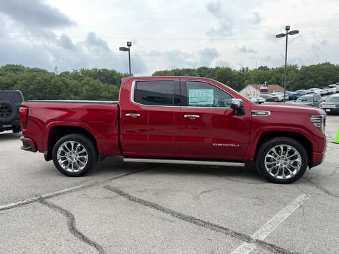 Used 2023 GMC Sierra 1500 Denali w/ Denali Reserve Package AWD/4WD image 8