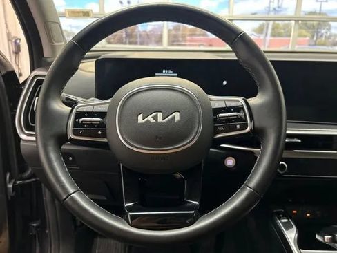 Used 2025 Kia Sorento X-Line EX AWD/4WD image 24