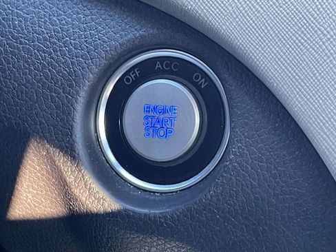 Used 2017 Hyundai Santa Fe Limited w/ Cargo Package image 28