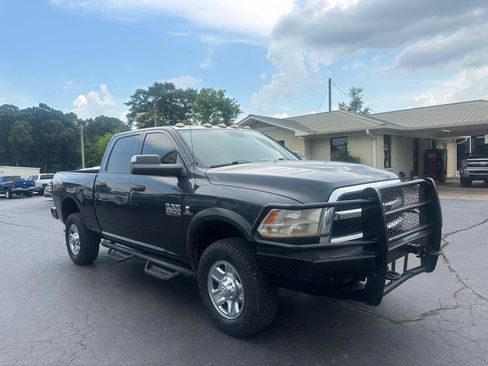 Used 2018 RAM 2500 Tradesman w/ Chrome Appearance Group AWD/4WD image 3