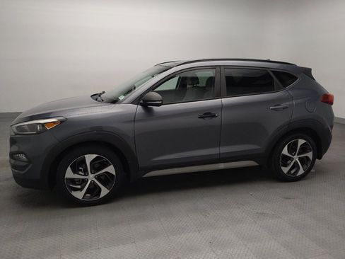 Used 2018 Hyundai Tucson Value w/ Cargo Package FWD image 2