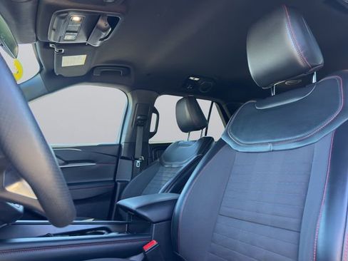 Used 2025 Ford Explorer ST-Line image 26