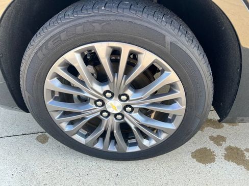 Used 2019 Chevrolet Blazer Premier w/ Driver Confidence II Package AWD/4WD image 11