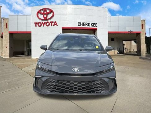 Used 2026 Toyota Camry SE FWD image 2