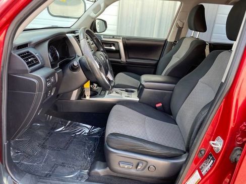 Used 2016 Toyota 4Runner SR5 image 12