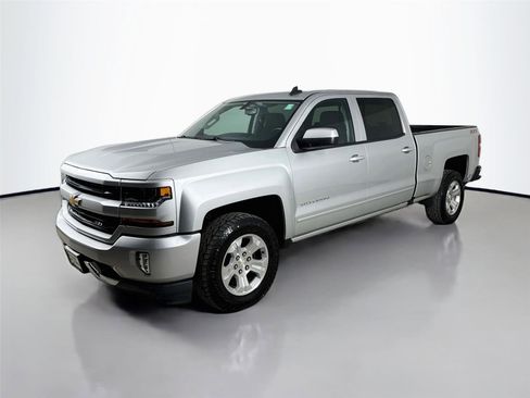 Used 2017 Chevrolet Silverado 1500 LT w/ All Star Edition AWD/4WD image 5