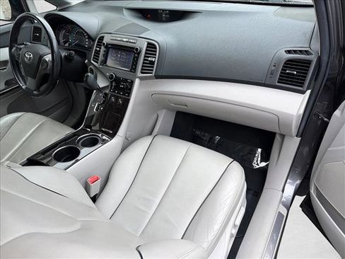 Used 2014 Toyota Venza XLE image 26