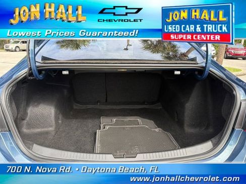 Used 2025 Chevrolet Malibu LS image 11