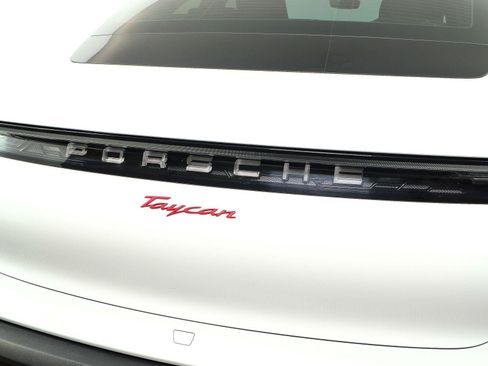 Used 2023 Porsche Taycan RWD image 33