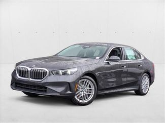 Used 2025 BMW 530i xDrive 530i xDrive w/ Premium Package video 1