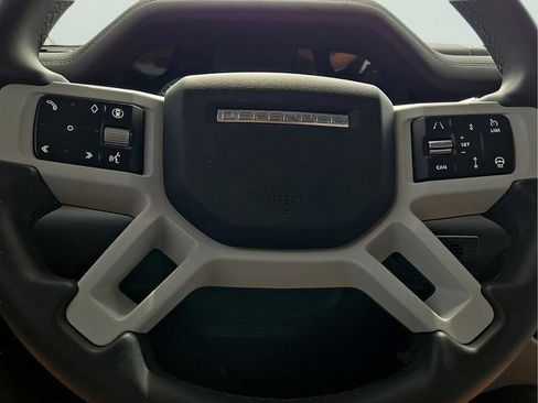 Used 2025 Land Rover Defender 90 S AWD/4WD image 10